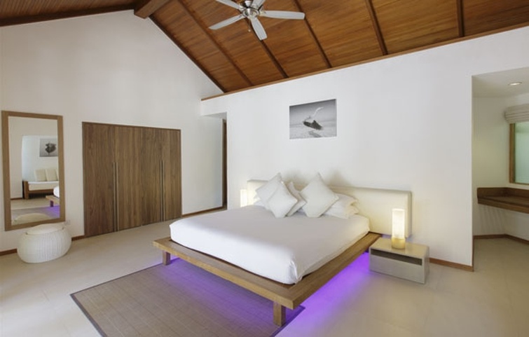 Outrigger Maldives Maafushivaru Resort